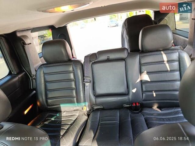 Черный Хаммер Н2, объемом двигателя 5.96 л и пробегом 48 тыс. км за 49999 $, фото 4 на Automoto.ua