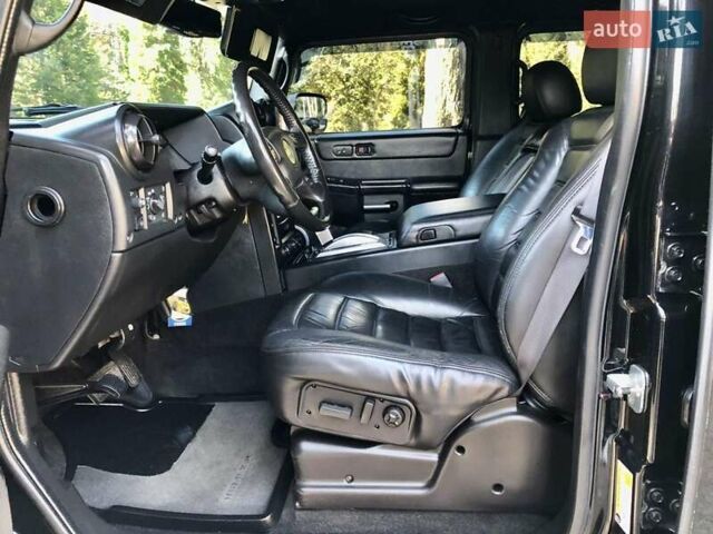 Чорний Хаммер Н2, об'ємом двигуна 6 л та пробігом 121 тис. км за 35000 $, фото 17 на Automoto.ua
