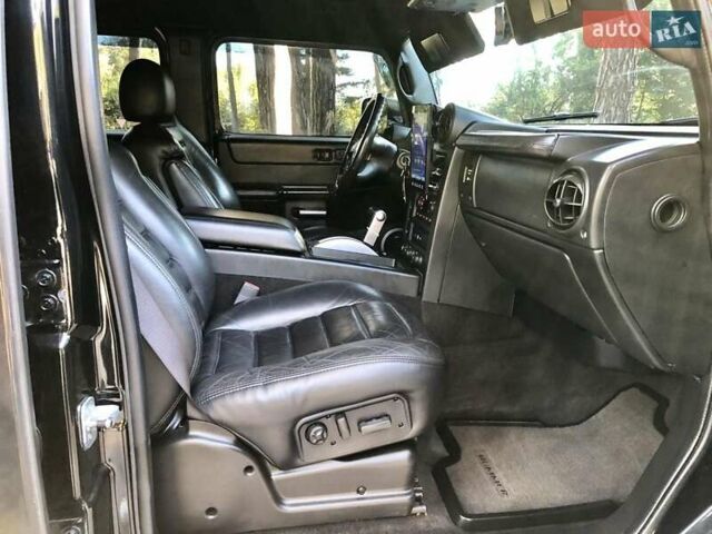 Чорний Хаммер Н2, об'ємом двигуна 6 л та пробігом 121 тис. км за 35000 $, фото 23 на Automoto.ua