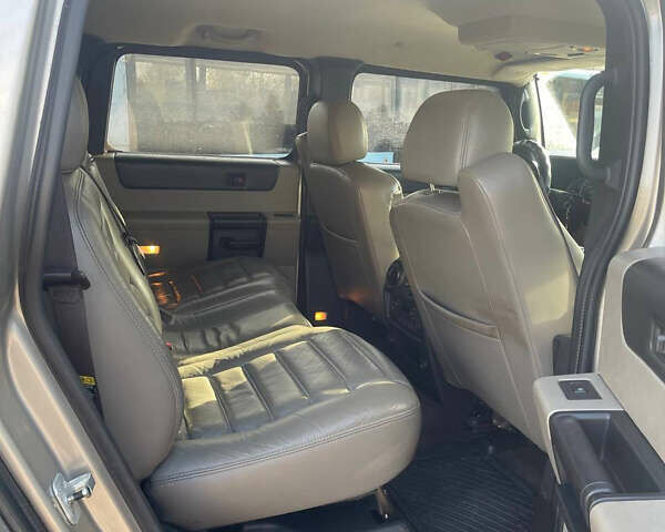 Серый Хаммер Н2, объемом двигателя 5.97 л и пробегом 346 тыс. км за 10999 $, фото 3 на Automoto.ua