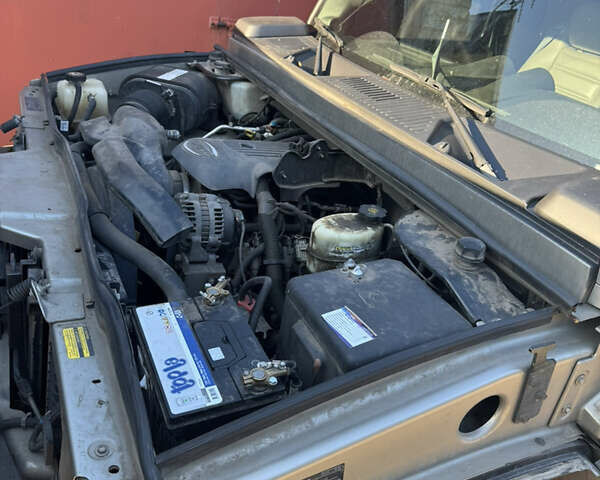 Серый Хаммер Н2, объемом двигателя 5.97 л и пробегом 346 тыс. км за 10999 $, фото 11 на Automoto.ua