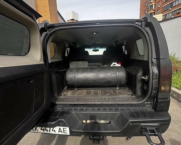 Черный Хаммер Н3, объемом двигателя 3.5 л и пробегом 220 тыс. км за 17500 $, фото 10 на Automoto.ua