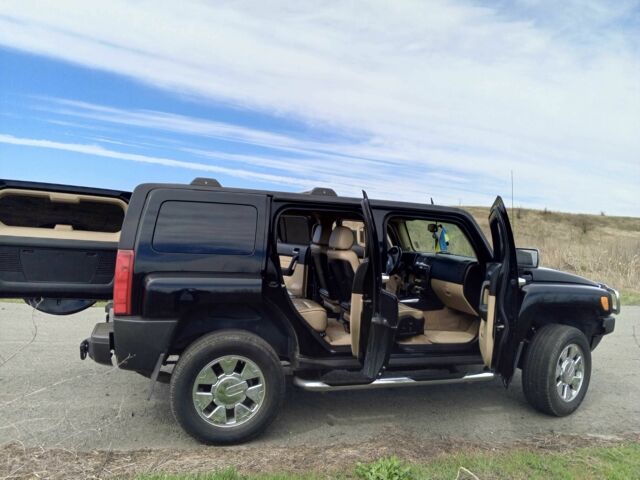 Черный Хаммер Н3, объемом двигателя 3.7 л и пробегом 130 тыс. км за 20000 $, фото 16 на Automoto.ua