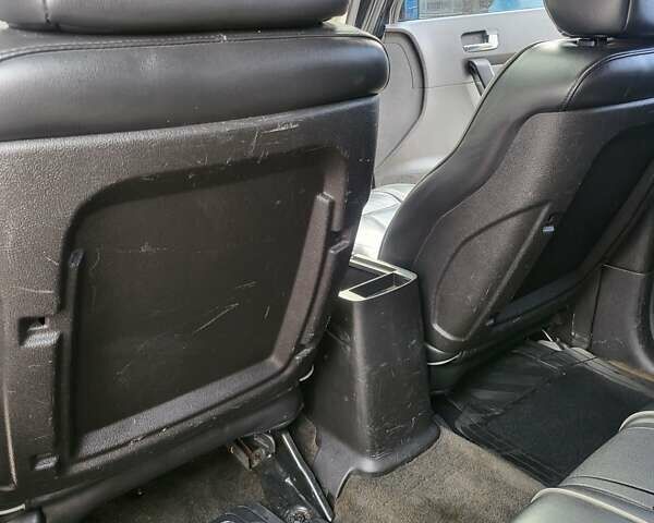 Черный Хаммер Н3, объемом двигателя 3.65 л и пробегом 250 тыс. км за 10600 $, фото 13 на Automoto.ua