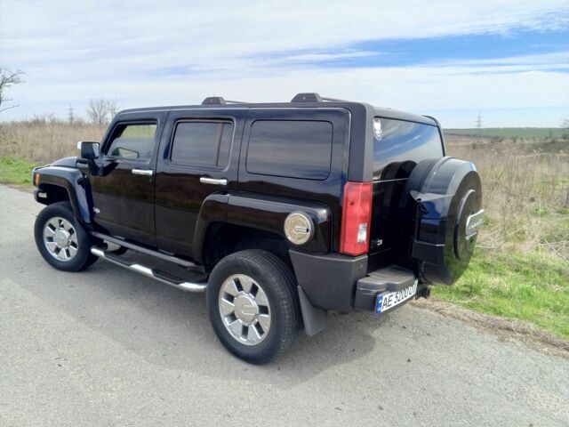 Черный Хаммер Н3, объемом двигателя 3.7 л и пробегом 130 тыс. км за 20000 $, фото 5 на Automoto.ua