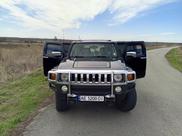 Черный Хаммер Н3, объемом двигателя 3.7 л и пробегом 130 тыс. км за 20000 $, фото 10 на Automoto.ua