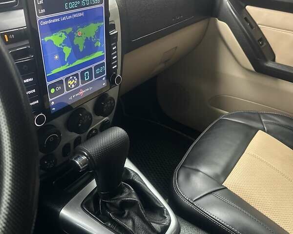 Чорний Хаммер Н3, об'ємом двигуна 3.65 л та пробігом 168 тис. км за 23300 $, фото 37 на Automoto.ua