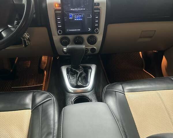 Чорний Хаммер Н3, об'ємом двигуна 3.65 л та пробігом 168 тис. км за 23300 $, фото 24 на Automoto.ua