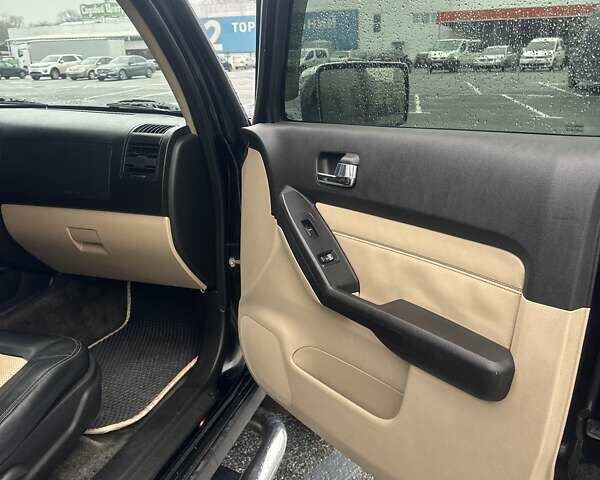 Чорний Хаммер Н3, об'ємом двигуна 3.65 л та пробігом 168 тис. км за 23300 $, фото 30 на Automoto.ua