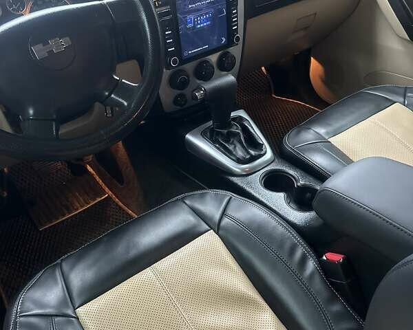 Чорний Хаммер Н3, об'ємом двигуна 3.65 л та пробігом 168 тис. км за 23300 $, фото 47 на Automoto.ua