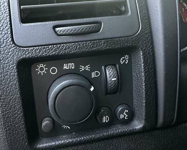 Чорний Хаммер Н3, об'ємом двигуна 3.65 л та пробігом 280 тис. км за 16500 $, фото 23 на Automoto.ua