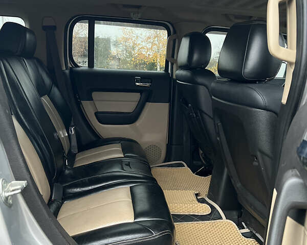 Сірий Хаммер Н3, об'ємом двигуна 3.65 л та пробігом 79 тис. км за 16899 $, фото 11 на Automoto.ua