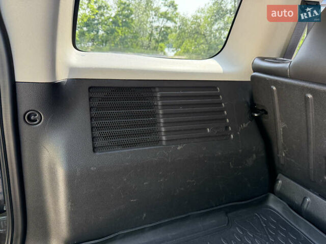 Синий Хаммер Н3, объемом двигателя 3.46 л и пробегом 109 тыс. км за 20000 $, фото 19 на Automoto.ua