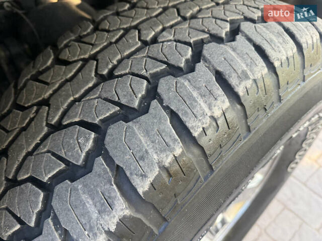 Синий Хаммер Н3, объемом двигателя 3.7 л и пробегом 252 тыс. км за 14500 $, фото 11 на Automoto.ua