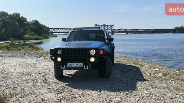 Синий Хаммер Н3, объемом двигателя 3.65 л и пробегом 220 тыс. км за 16700 $, фото 4 на Automoto.ua