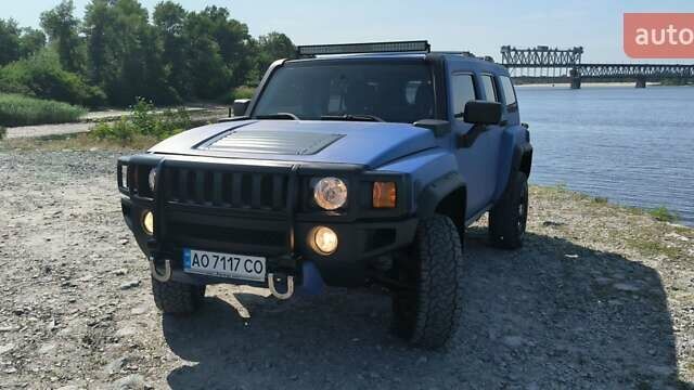 Синий Хаммер Н3, объемом двигателя 3.65 л и пробегом 220 тыс. км за 16700 $, фото 12 на Automoto.ua