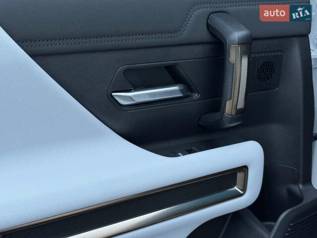 Белый Хаммер EV, объемом двигателя 0 л и пробегом 9 тыс. км за 130000 $, фото 45 на Automoto.ua