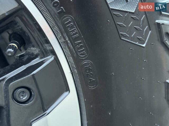 Белый Хаммер EV, объемом двигателя 0 л и пробегом 9 тыс. км за 130000 $, фото 25 на Automoto.ua