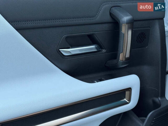 Білий Хаммер EV, об'ємом двигуна 0 л та пробігом 9 тис. км за 130000 $, фото 38 на Automoto.ua