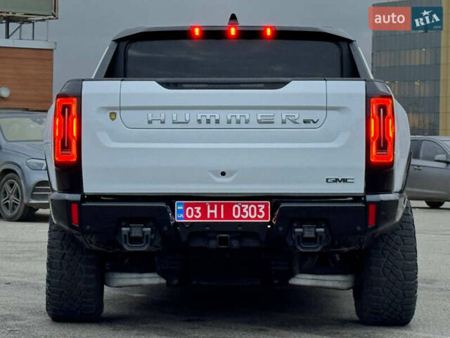 Білий Хаммер EV, об'ємом двигуна 0 л та пробігом 9 тис. км за 130000 $, фото 10 на Automoto.ua