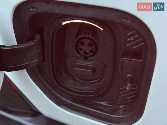 Белый Хаммер EV, объемом двигателя 0 л и пробегом 9 тыс. км за 130000 $, фото 64 на Automoto.ua