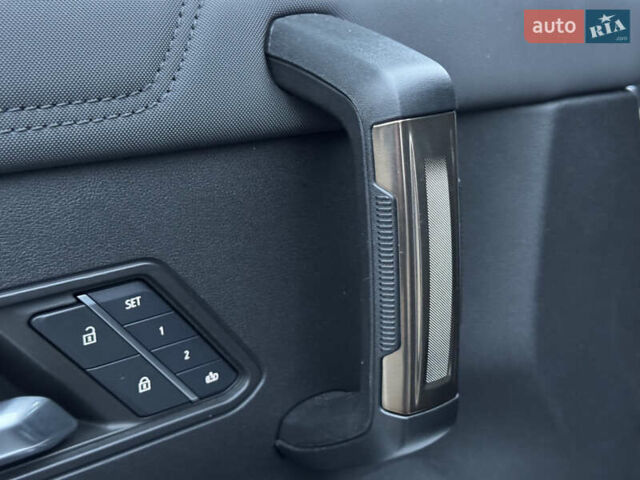 Белый Хаммер EV, объемом двигателя 0 л и пробегом 9 тыс. км за 130000 $, фото 56 на Automoto.ua