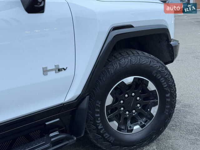 Белый Хаммер EV, объемом двигателя 0 л и пробегом 9 тыс. км за 130000 $, фото 57 на Automoto.ua