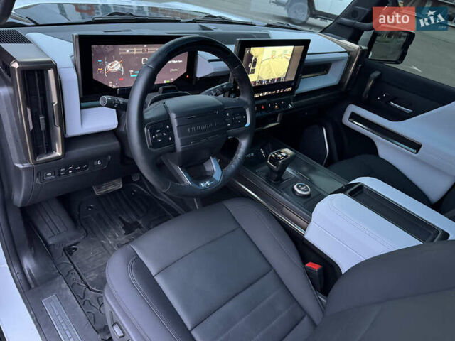 Белый Хаммер EV, объемом двигателя 0 л и пробегом 9 тыс. км за 130000 $, фото 38 на Automoto.ua