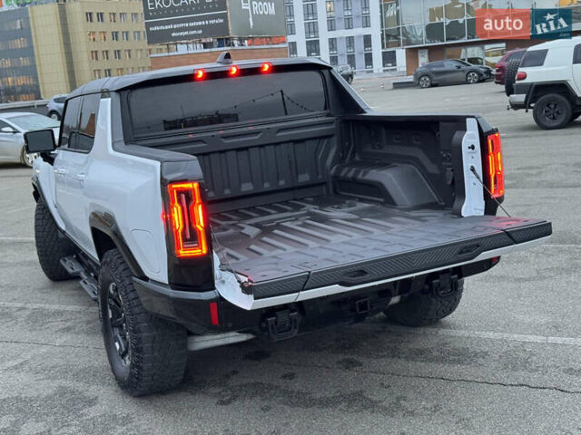 Белый Хаммер EV, объемом двигателя 0 л и пробегом 9 тыс. км за 130000 $, фото 27 на Automoto.ua