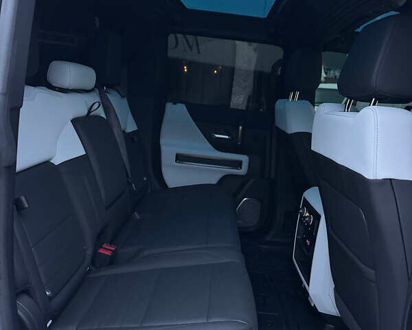 Білий Хаммер EV, об'ємом двигуна 0 л та пробігом 9 тис. км за 130000 $, фото 45 на Automoto.ua