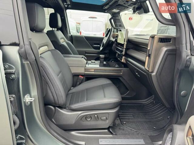 Зеленый Хаммер EV SUV, объемом двигателя 0 л и пробегом 10 тыс. км за 105000 $, фото 25 на Automoto.ua