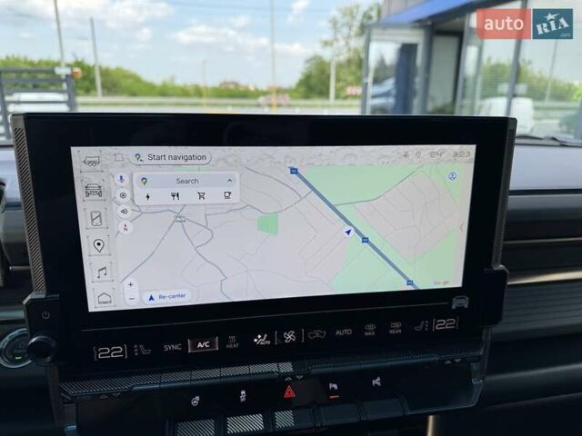Зеленый Хаммер EV SUV, объемом двигателя 0 л и пробегом 10 тыс. км за 123700 $, фото 23 на Automoto.ua