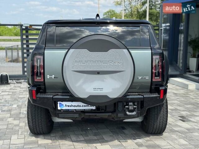 Зеленый Хаммер EV SUV, объемом двигателя 0 л и пробегом 10 тыс. км за 123700 $, фото 11 на Automoto.ua