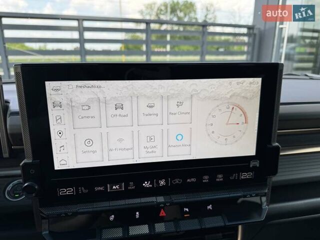 Зеленый Хаммер EV SUV, объемом двигателя 0 л и пробегом 10 тыс. км за 123700 $, фото 27 на Automoto.ua