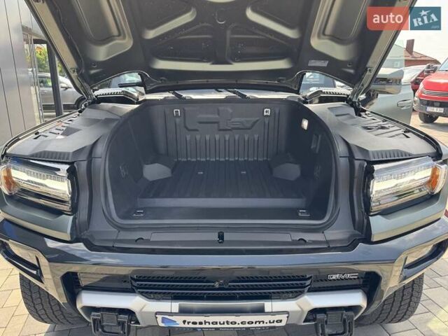 Зеленый Хаммер EV SUV, объемом двигателя 0 л и пробегом 10 тыс. км за 123700 $, фото 48 на Automoto.ua