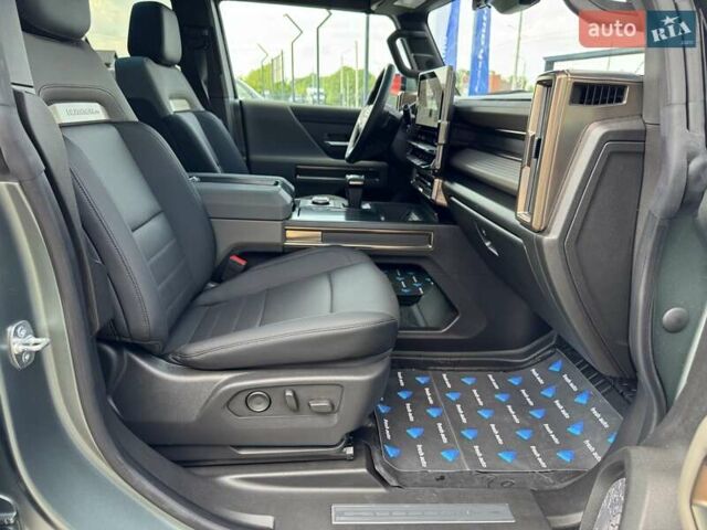 Зеленый Хаммер EV SUV, объемом двигателя 0 л и пробегом 10 тыс. км за 123700 $, фото 43 на Automoto.ua