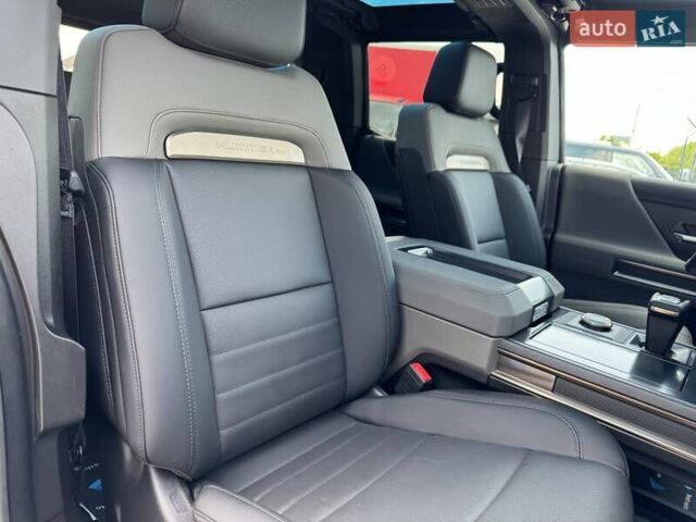 Зеленый Хаммер EV SUV, объемом двигателя 0 л и пробегом 10 тыс. км за 123700 $, фото 45 на Automoto.ua