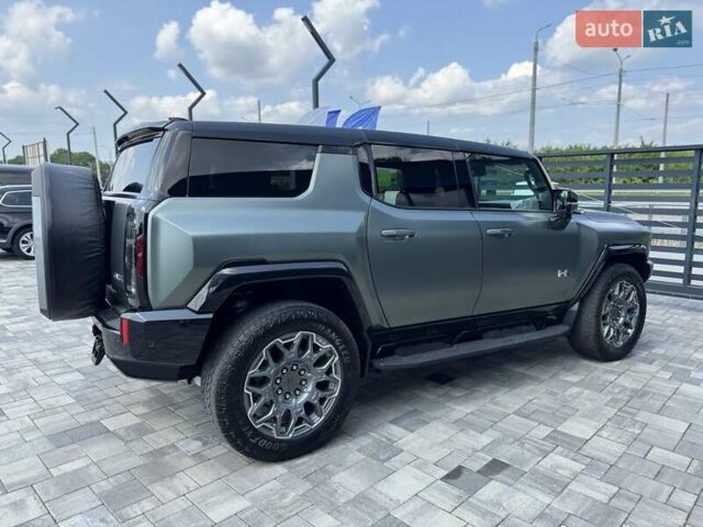 Зеленый Хаммер EV SUV, объемом двигателя 0 л и пробегом 10 тыс. км за 123700 $, фото 2 на Automoto.ua