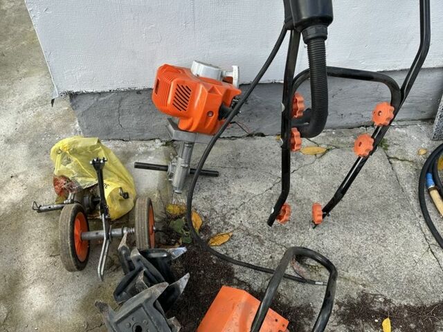 Помаранчевий Хускварна 557, об'ємом двигуна 0 л та пробігом 10 тис. км за 83 $, фото 1 на Automoto.ua