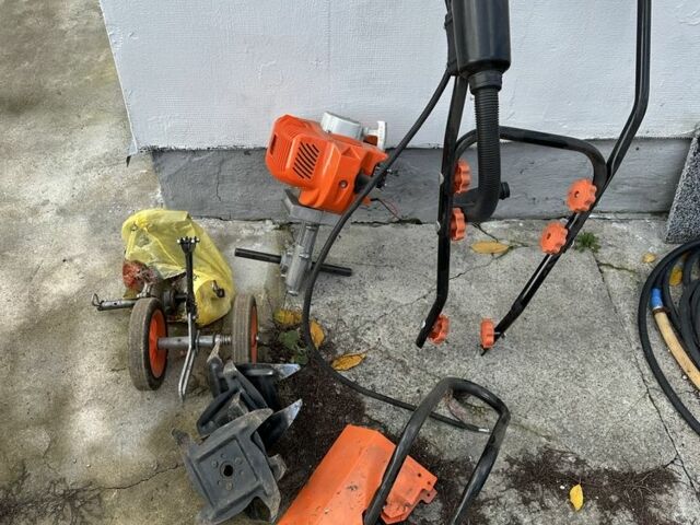 Помаранчевий Хускварна 557, об'ємом двигуна 0 л та пробігом 10 тис. км за 83 $, фото 5 на Automoto.ua