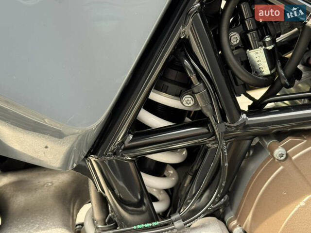 Хускварна 701 Supermoto, об'ємом двигуна 0.7 л та пробігом 1 тис. км за 11900 $, фото 7 на Automoto.ua