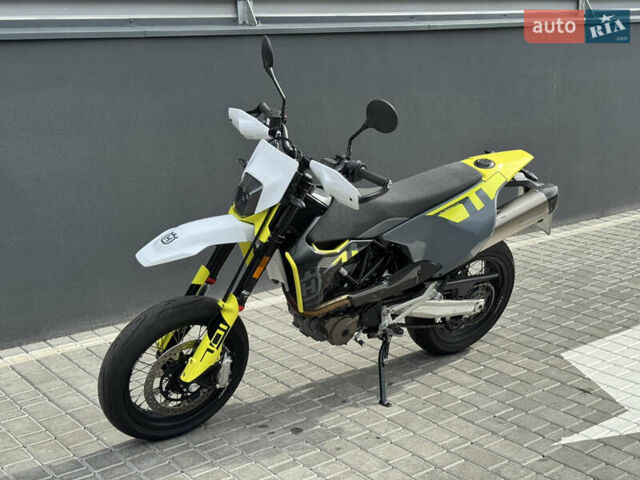Хускварна 701 Supermoto, об'ємом двигуна 0.7 л та пробігом 1 тис. км за 11900 $, фото 15 на Automoto.ua