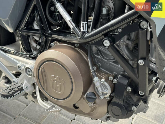 Хускварна 701 Supermoto, об'ємом двигуна 0.7 л та пробігом 1 тис. км за 11900 $, фото 8 на Automoto.ua