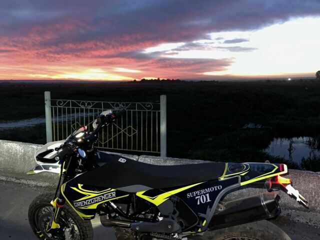 Хускварна Другая, объемом двигателя 0.7 л и пробегом 0 тыс. км за 11500 $, фото 1 на Automoto.ua