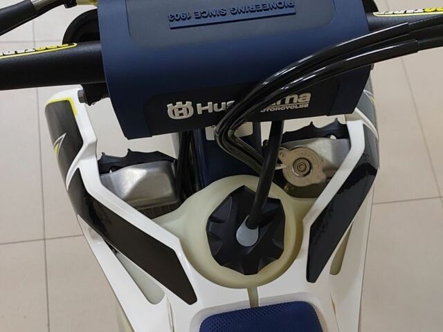 Хускварна Другая, объемом двигателя 0.35 л и пробегом 0 тыс. км за 8353 $, фото 3 на Automoto.ua