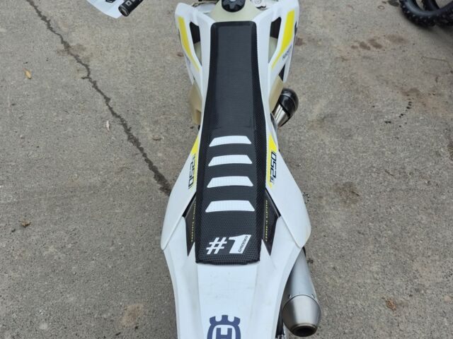 Хускварна Другая, объемом двигателя 0.25 л и пробегом 0 тыс. км за 7200 $, фото 2 на Automoto.ua