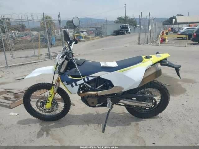 Хускварна Другая, объемом двигателя 0.69 л и пробегом 0 тыс. км за 3000 $, фото 9 на Automoto.ua