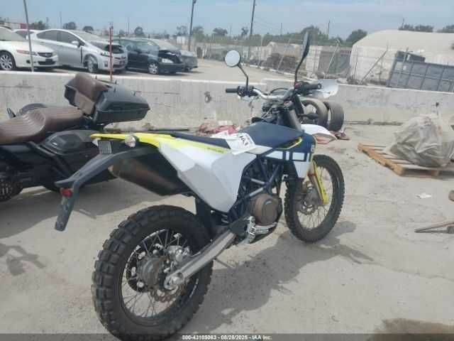 Хускварна Другая, объемом двигателя 0.69 л и пробегом 0 тыс. км за 3000 $, фото 3 на Automoto.ua