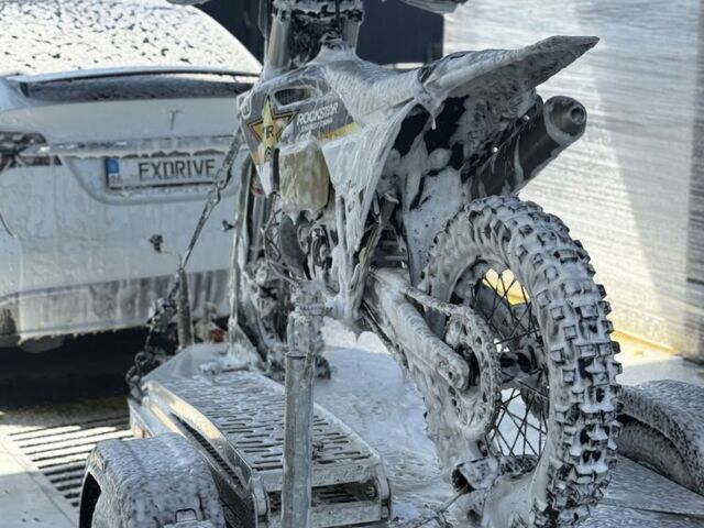 Хускварна Інша, об'ємом двигуна 0.3 л та пробігом 0 тис. км за 10628 $, фото 4 на Automoto.ua