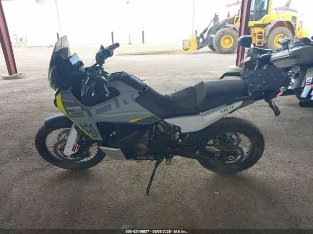 Хускварна Інша, об'ємом двигуна 0.9 л та пробігом 0 тис. км за 5500 $, фото 9 на Automoto.ua